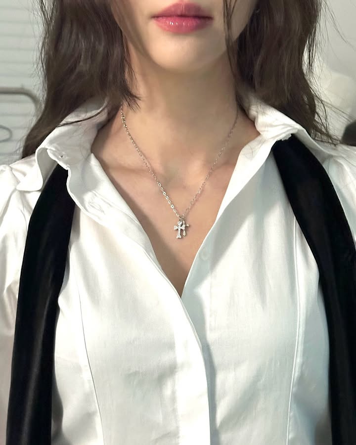 Cubic cross necklace