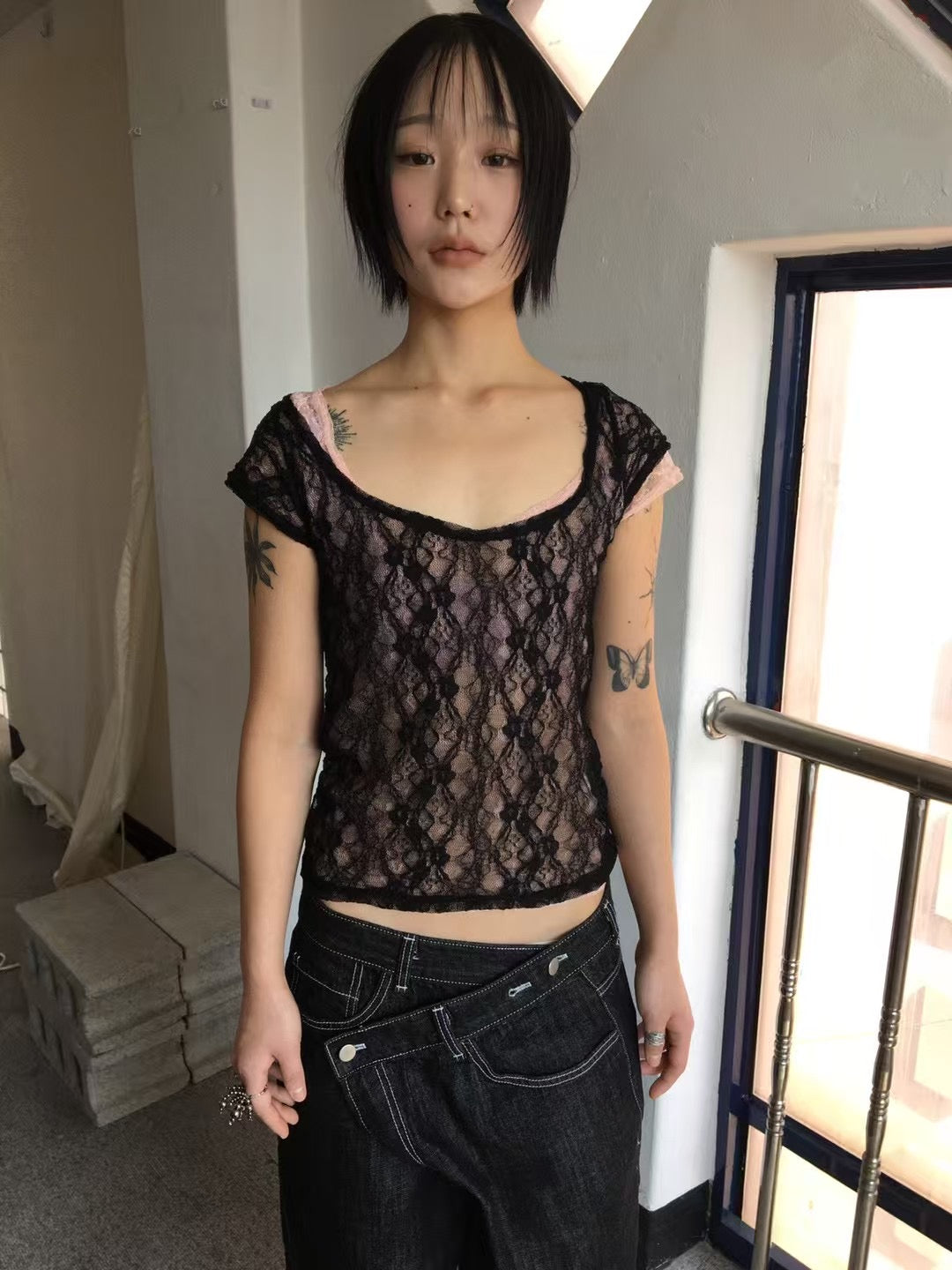 (黑色現貨)百搭透透Lace top