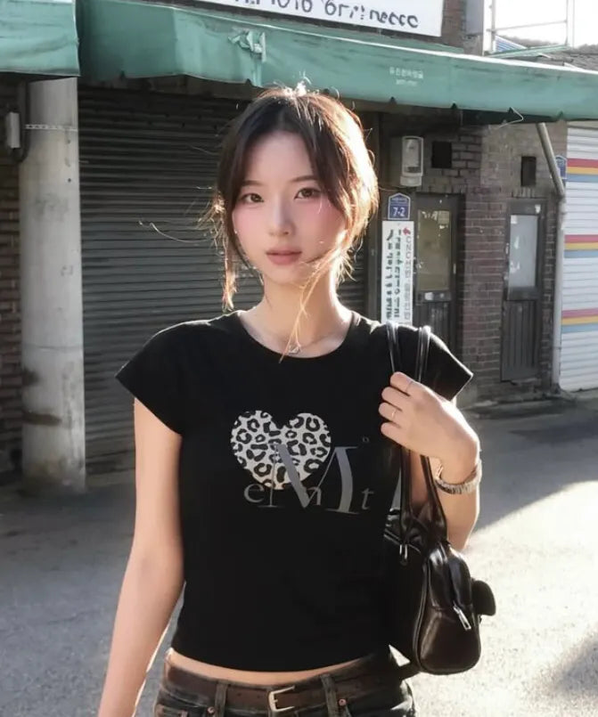 Sierra Leopard Print Heart Short Sleeve T-shirt (4 Colors)