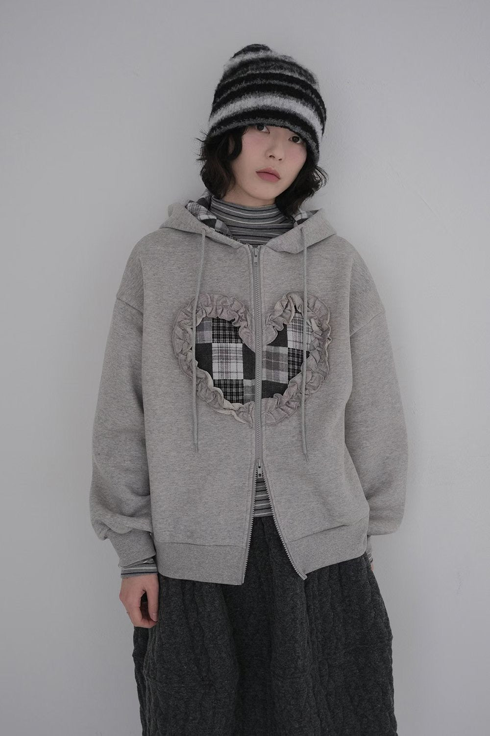 格仔愛心拉鍊外套