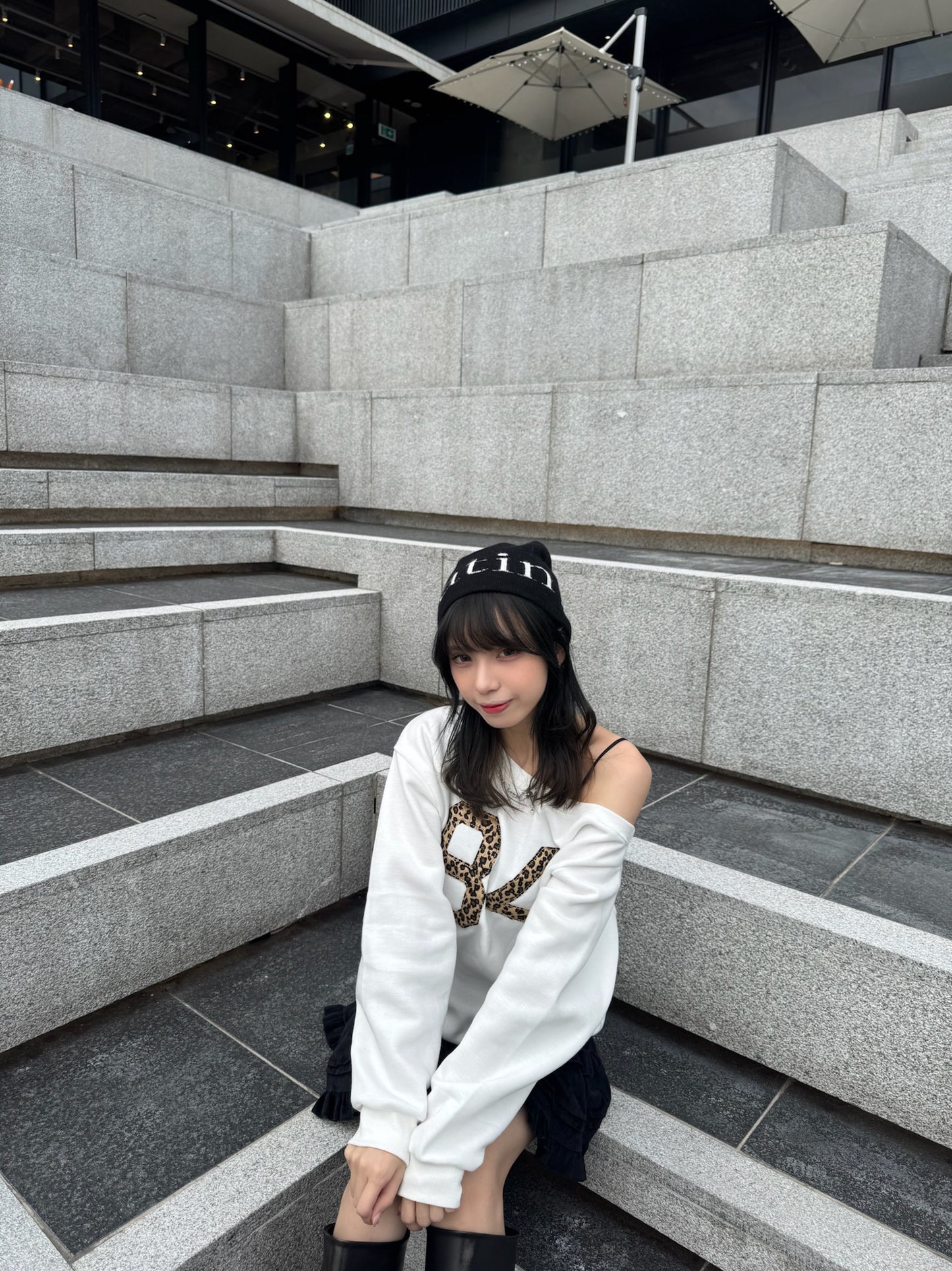 薄絨豹紋斜膊衛衣