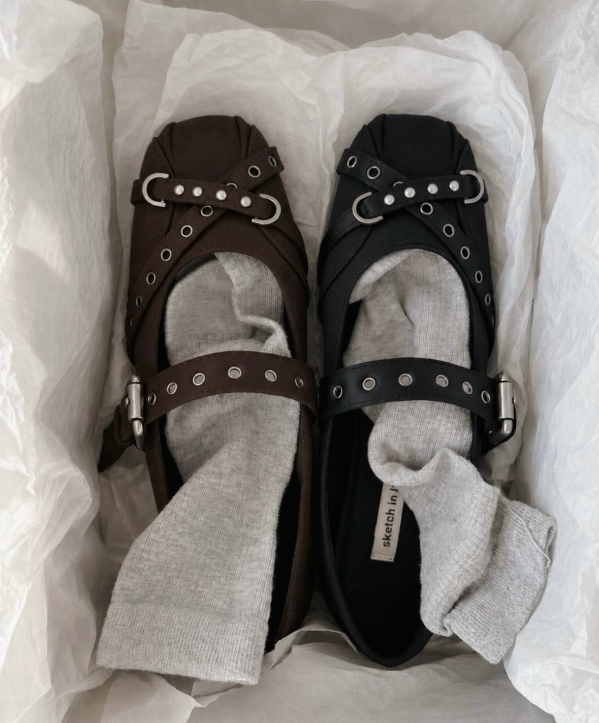 Chrome Eyelet Flat(2colors)