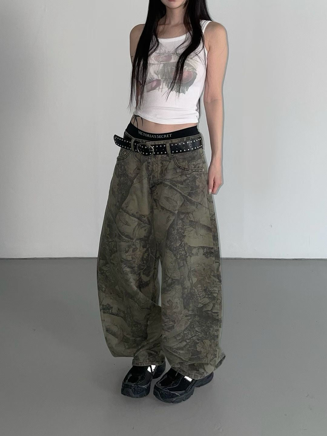 型格樹紋彎刀褲