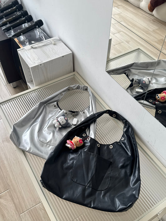 型格大容量肩背包