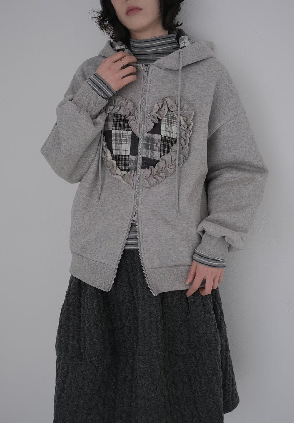 格仔愛心拉鍊外套