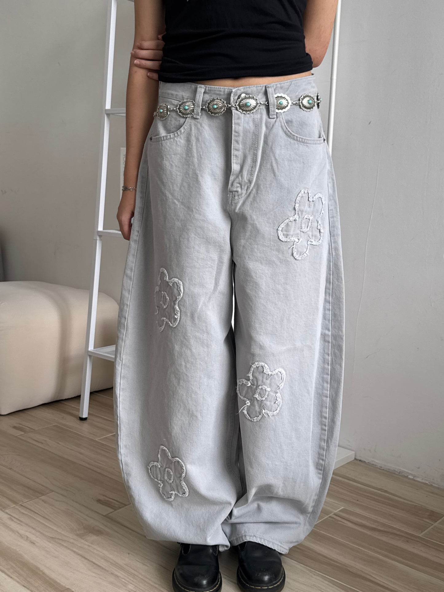 淺灰花花彎刀褲（m現貨）