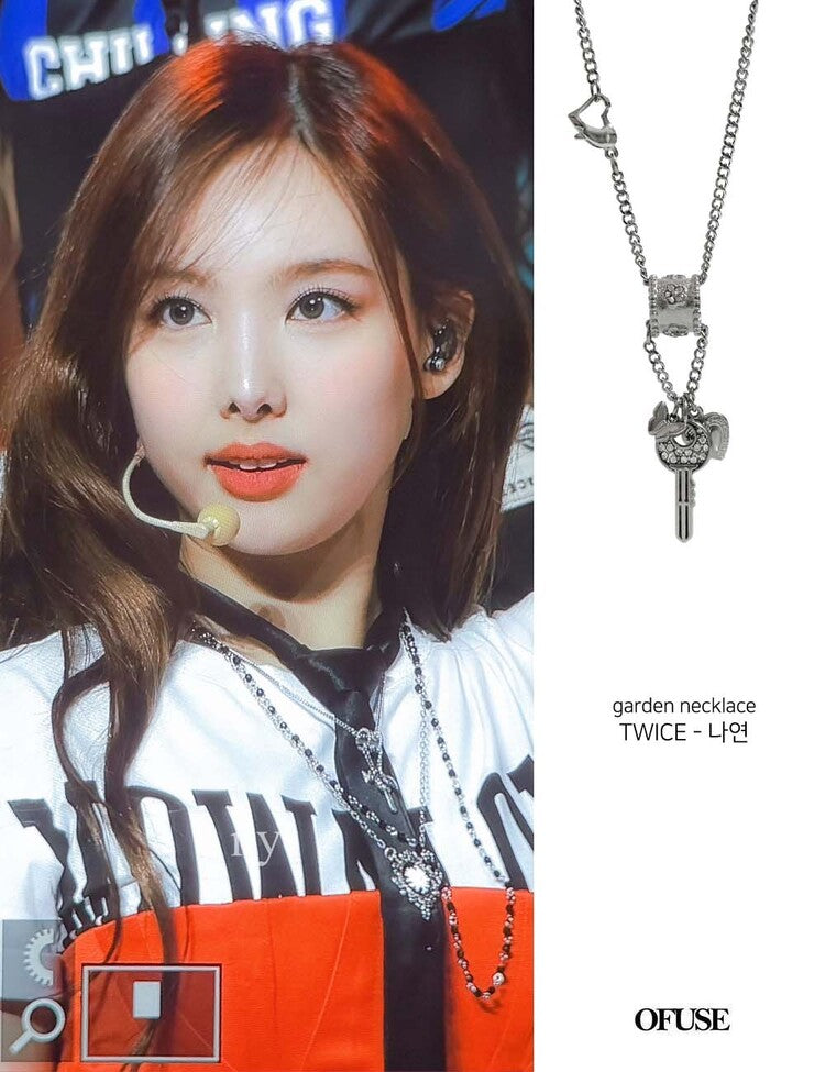 Ofuse garden necklace