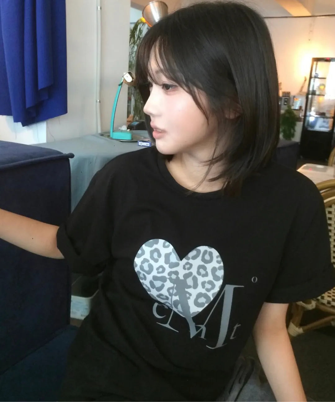 Unisex Sierra Leopard Print Heart Short Sleeve T-shirt (5 Colors)