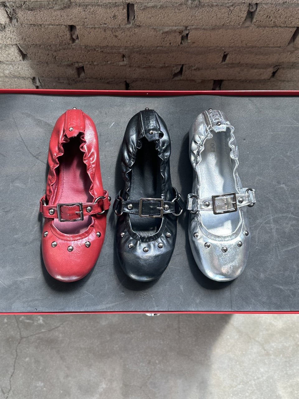 DEINET WRINKLED FLAT SHOES (3 COLORS)