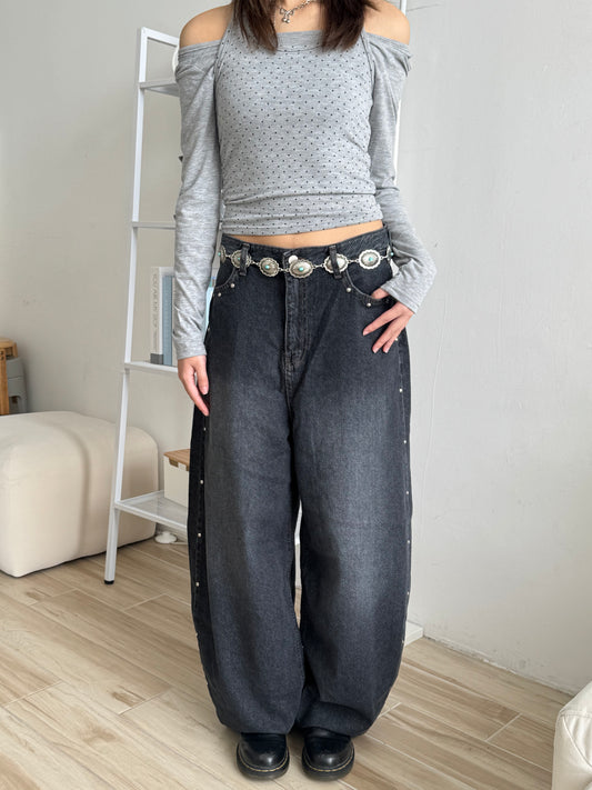 型格釘釘彎刀褲（洗水黑m現貨）