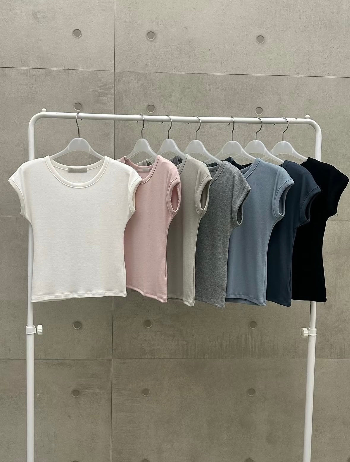 百搭Layering Set（短袖+背心+Lace外搭 3件套可分開襯）