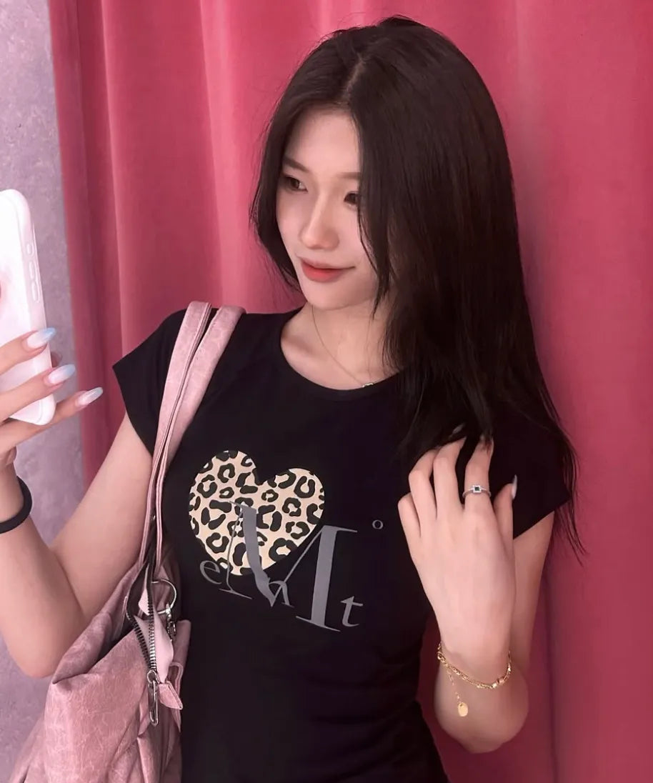 Sierra Leopard Print Heart Short Sleeve T-shirt (4 Colors)