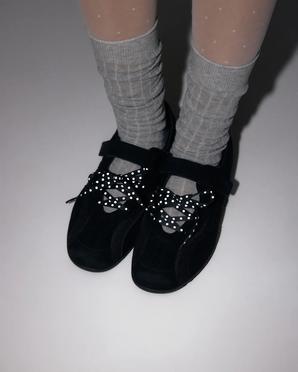 OTZ [:DOT EDITION] Romari Dot Lace-up Sneakers
